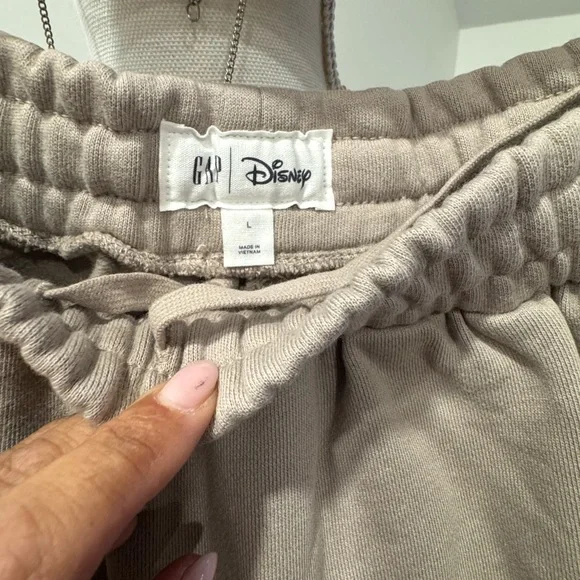 GAP Disney Sweatpants - Picture 11 of 16